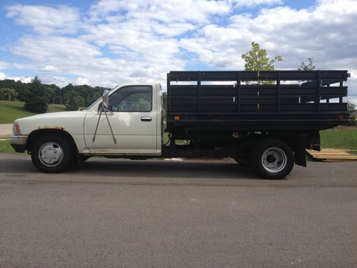 1989 toyota non-tacoma chassis-cab dump truck