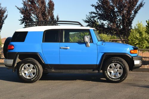 Toyota fj cruiser, 2007, 75,000 miles