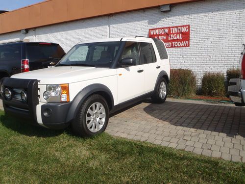 2006 / 2013  land rover lr3 se 2nd owner mint condition  3rd row seating look !!