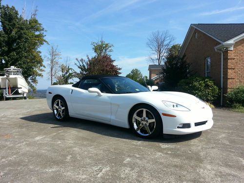 2005 chevy corvette convertible  mint condition low miles