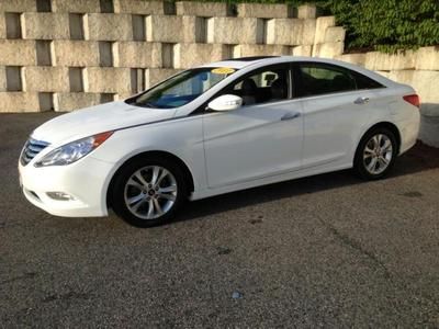 2011 hyundai sonata ltd one owner we finance lifetime warranty clean carfax