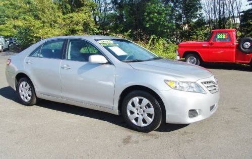 2011 Toyota Camry LE Sedan 4-Door 2.5L, image 6
