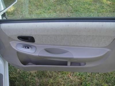 2005 HYUNDAI ACCENT IN GREAT CONDITION 1 OWNER, image 14