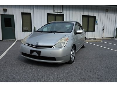 2004 04 prius no reserve non smoker 4 door 50 mpg