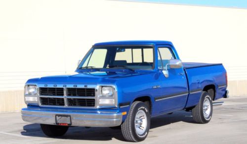 1991 dodge ram 150 - show quality truck - low miles 69k - no reserve