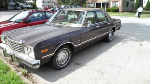 1979 plymouth volare 4-door sedan. (low mileage)