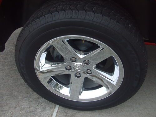 5.7 HEMI ALLOY WHEELS REMOTE ENTRY RED CLOTH INTERIOR, image 31