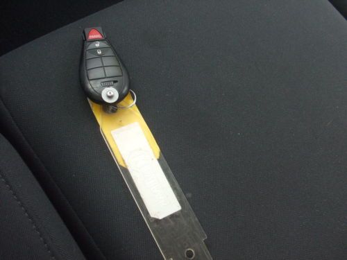 5.7 HEMI ALLOY WHEELS REMOTE ENTRY RED CLOTH INTERIOR, image 56