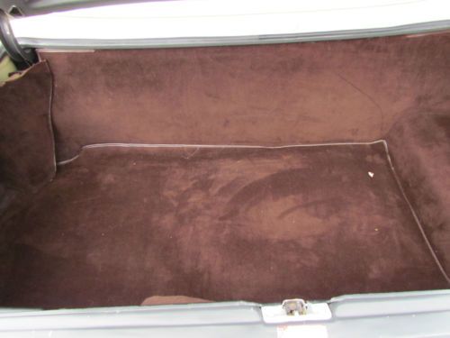 1986 Mercedes-Benz 560 SL Convertible, image 16