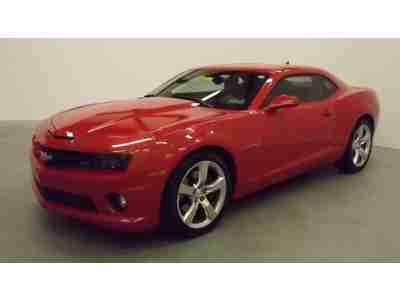 Low Miles 2011 Camaro 2SS Coupe 6.2L V8 Rear Wheel Drive, image 2