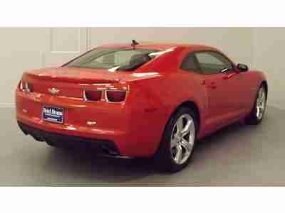 Low Miles 2011 Camaro 2SS Coupe 6.2L V8 Rear Wheel Drive, image 6