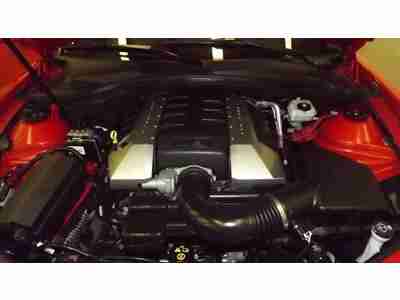 Low Miles 2011 Camaro 2SS Coupe 6.2L V8 Rear Wheel Drive, image 17