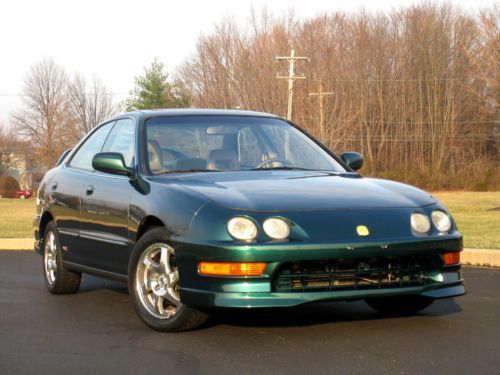 2000 acura integra gs-r 4dr sedan - low miles - rare!!! - 5-spd - all stock!!