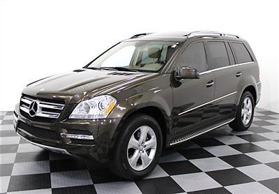 Navi awd 12 3rd row 31k miles premium2 pkg keyless go pano 7 passenger boards