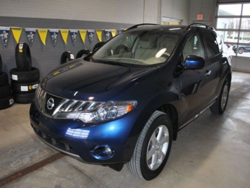 2010 nissan awd 4dr sl