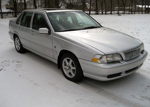 Volvo s70 sedan one owner lo miles real nice