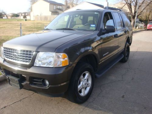 2005 ford explorer - 4x4 / xlt / v6 / third row seats /  advancetrac - rsc