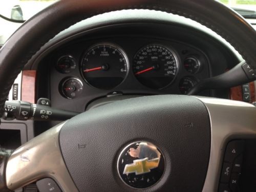 2011 Chevrolet C1500 Suburban LS, image 6