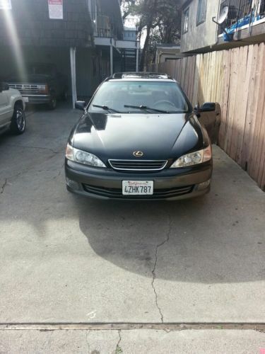 2000 lexus es300 base sedan 4-door 3.0l