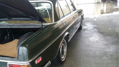 1973 Mercedes 300SEL 4.5 No Reserve Auction Sedan Dark Green Old Money Survivor, image 19