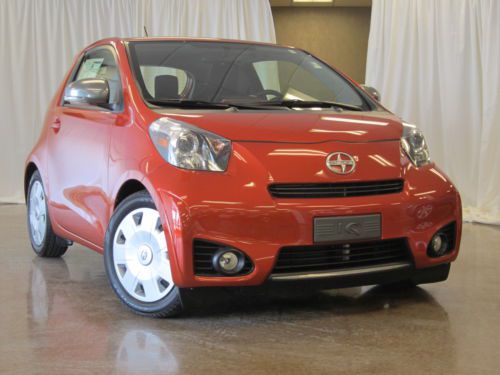 ** rare color ** mpg&#039;s ** 2013 iq ** 1-owner ** toyota certified !!!