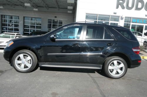 2012 Mercedes-Benz GL350 Bluetec 4Matic Sport Utility 4-Door 3.0L, image 2