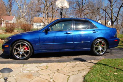 2003 lexus is300 base sedan 4-door 3.0l