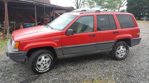 Jeep cherokee runs and drives great 2wd priced to sell title loan repo
