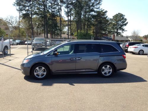 Clean Carfax One Owner Satellite Radio Leather Trim Navigation System MP3, image 8