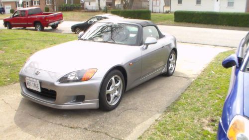 2000 honda s2000 convertible - mint condition under 15k miles!