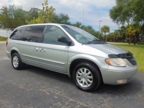 Loaded *lxi* edition - dual power doors - rear tv/dvd - power hatch - 3.8 v6