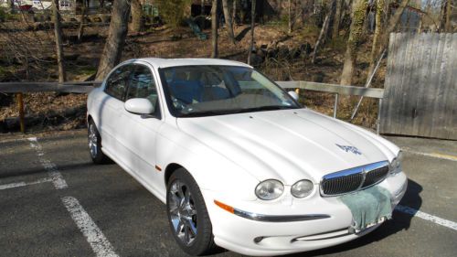 Fresh 2002 jaguar x-type base sedan 4-door 2.5l!!!