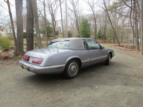 1990 buick riviera luxury coupe 2-door 3.8l