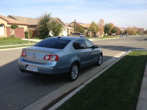 2006 Volkswagen Passat 3.6 Sport Edition Arctic Silver Blue Very Low Miles, image 3