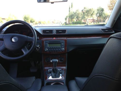 2006 Volkswagen Passat 3.6 Sport Edition Arctic Silver Blue Very Low Miles, image 4