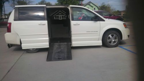 Handicap van 2009 dodge grand caravan se mini passenger van