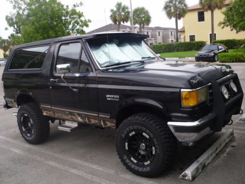 1990 ford bronco 4x4 w/69,000 miles