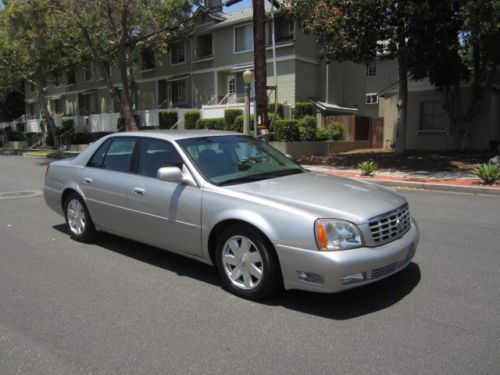 2005 cadillac deville dts sedan 4-door 4.6l navigation only 32k miles