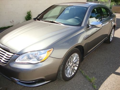 2011 chrysler 200 limited 3.6l v6 flex; nav; sunroof; leather; remote start