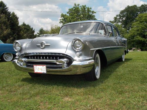 Beautiful 1955 olds super 88, auto, recent restoration, ex. cond.