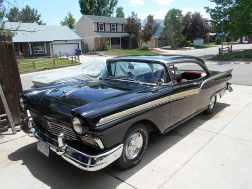 1957 ford fairlane 500,  Two door hardtop, black with burgundy interior, US $25,000.00, image 2