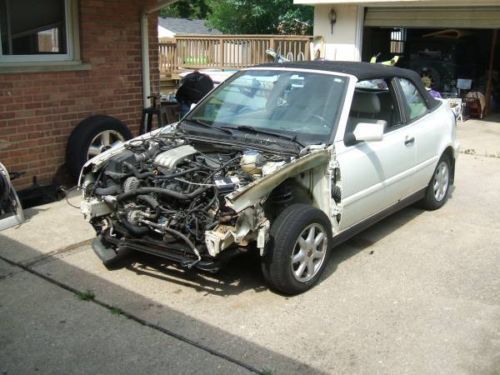 1999 volkswagen cabrio base convertible 2-door 2.0l