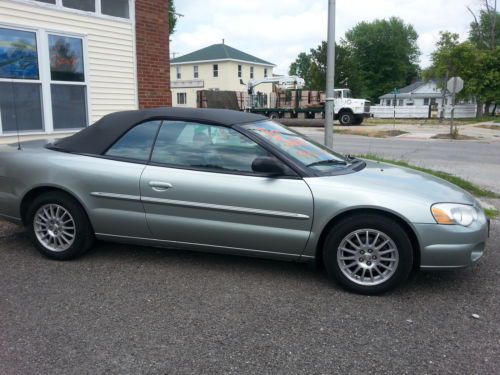 2005 chrysler sebring touring convertible 2-door 2.7l