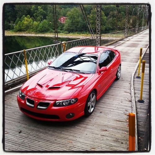 2006 pontiac gto red on red - 6 spd