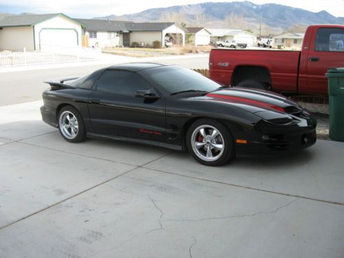 2002 pontiac firebird trans am coupe 2-door 5.7l ws6 6 speed hurst manual trans