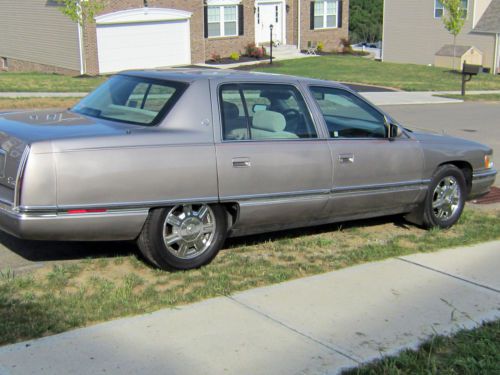 1995 Cadillac DeVille Base Sedan 4-Door 4.9L, US $2,250.00, image 2