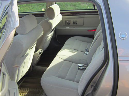 1995 Cadillac DeVille Base Sedan 4-Door 4.9L, US $2,250.00, image 8