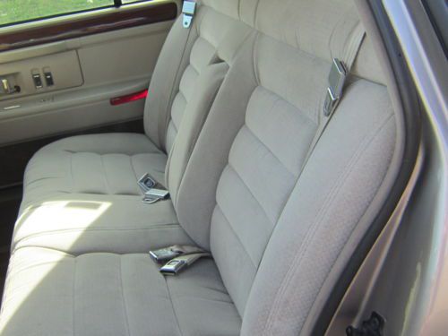 1995 Cadillac DeVille Base Sedan 4-Door 4.9L, US $2,250.00, image 11