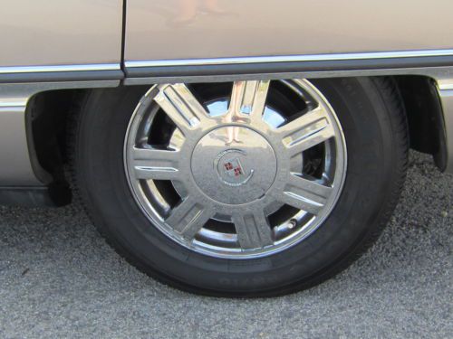 1995 Cadillac DeVille Base Sedan 4-Door 4.9L, US $2,250.00, image 21