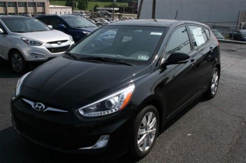 2014 Hyundai Accent SE, image 8